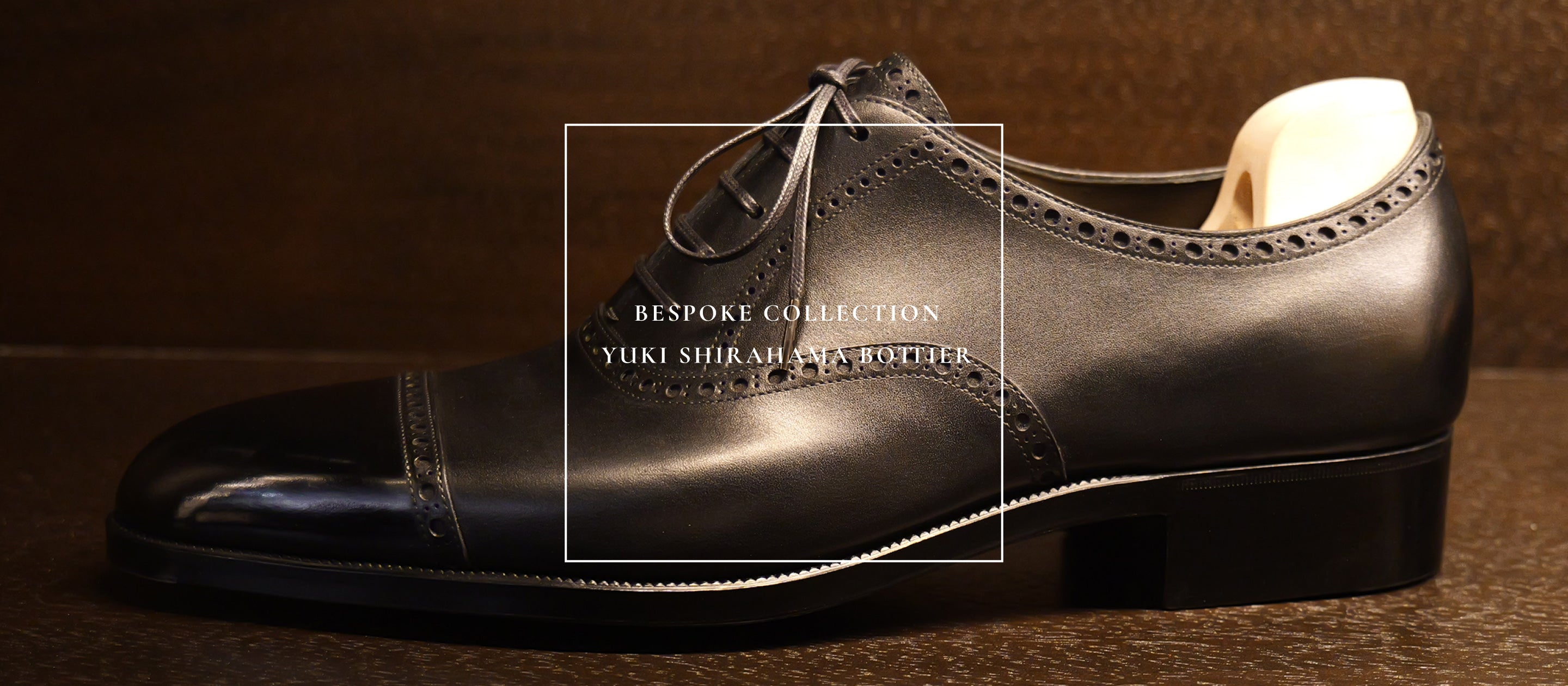 Bespoke Quarter-Brogue Oxford by YUKISHIRAHAMA BOTTIER, crafted from Tanneries Du Puy "Chateaubriand" black calf leather with a slim and refined almond toe last._PC
