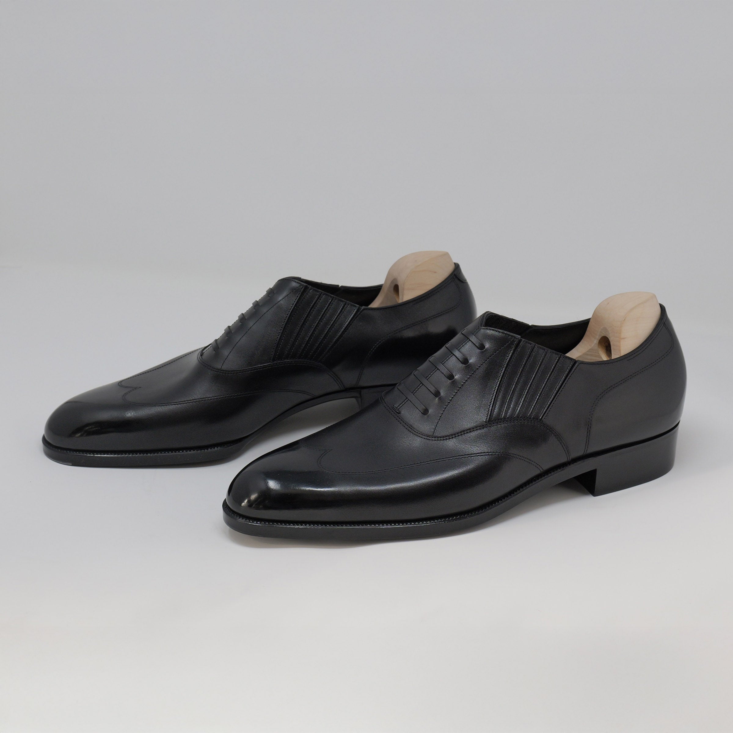 Bespoke Imitation Wing-Tip Design Side Elastic in Black Calf Leather “TANNERIES DU PUY CHATEAUBRIAND”-1