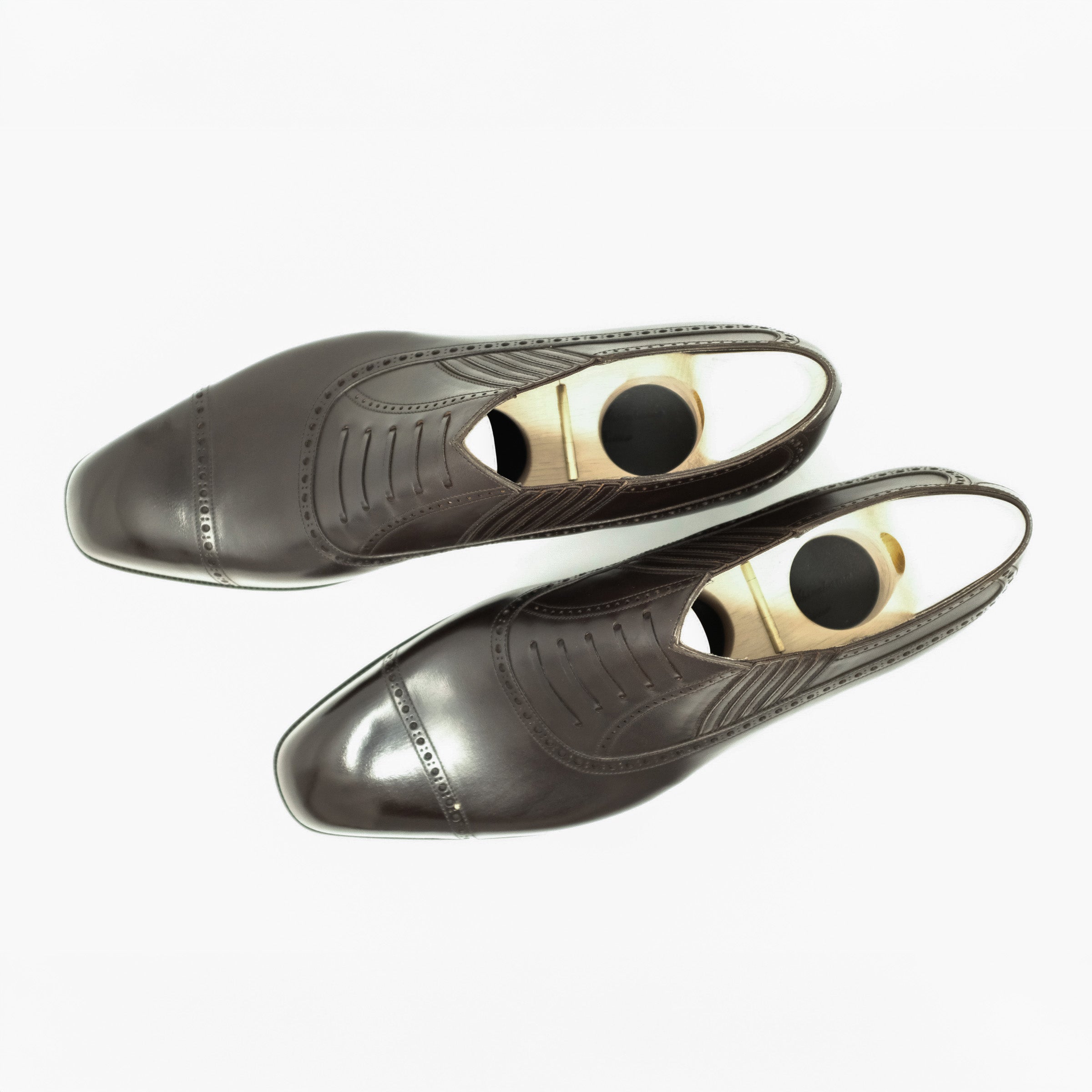 Bespoke Long Vamp Punched Cup Elastic in Black Calf Leather “TANNERIE D’ANNONAY VOCALOU”