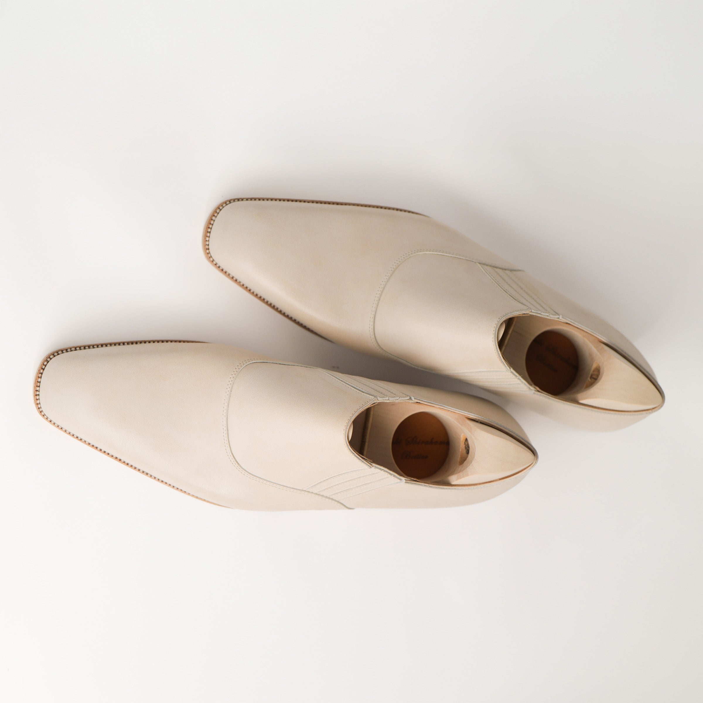 Bespoke Plain-Toe Side Elastic in Off-White Calf Leather “TANNERIE D’ANNONAY VEGANO”-3