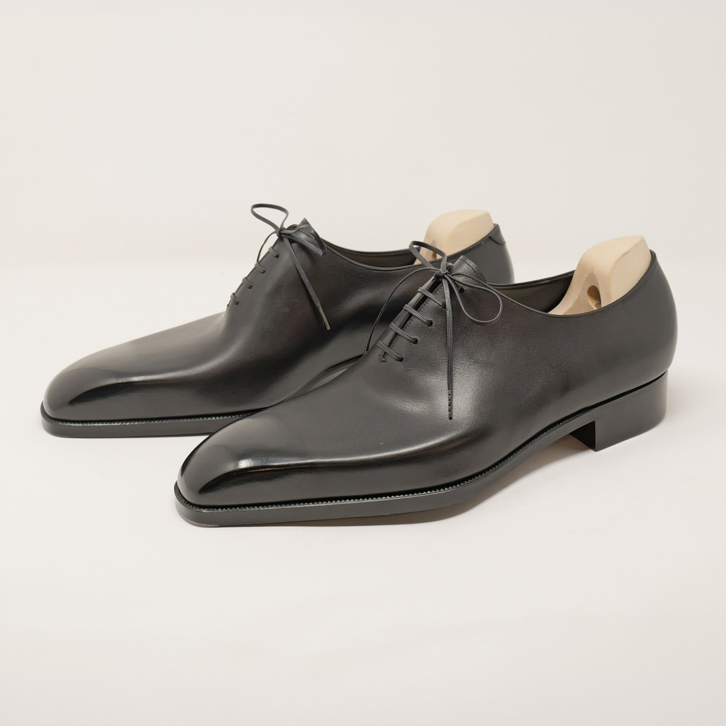 Bespoke Wholecut in Black Calf Leather “TANNERIES DU PUY CHATEAUBRIAND”-2
