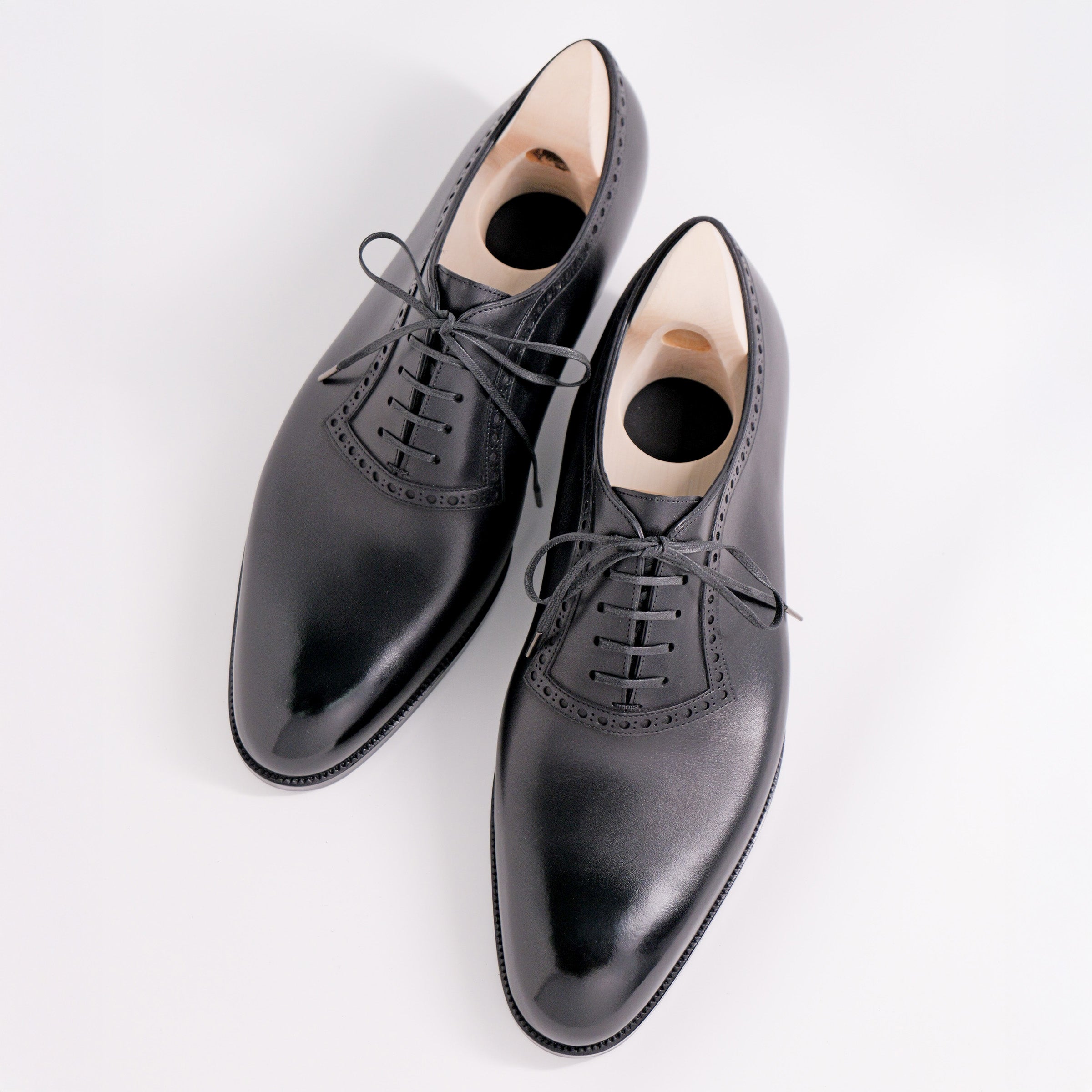 Bespoke Square-Cut Design Adelaide Oxford in black calf leather “TANNERIES DU PUY CHATEAUBRIAND”