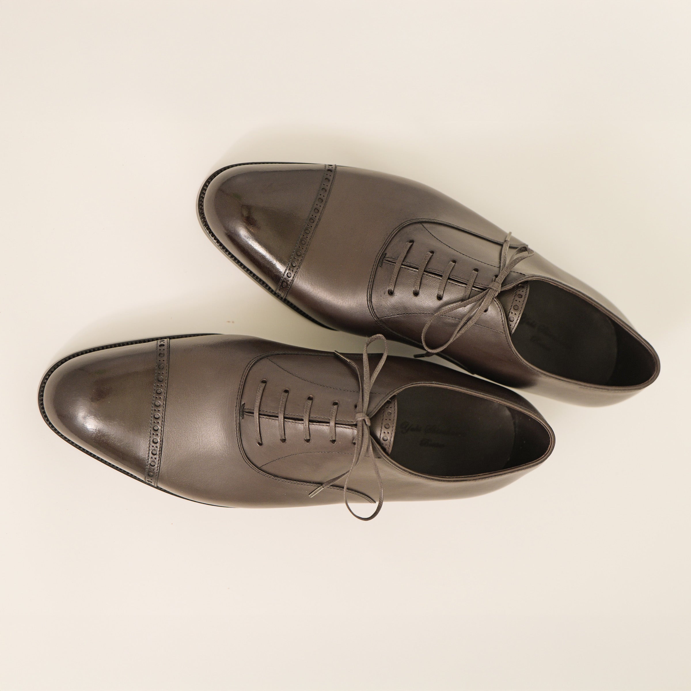 Bespoke Punched Cap-Toe Oxford in Dark brown calf Leather that Made in Itary
