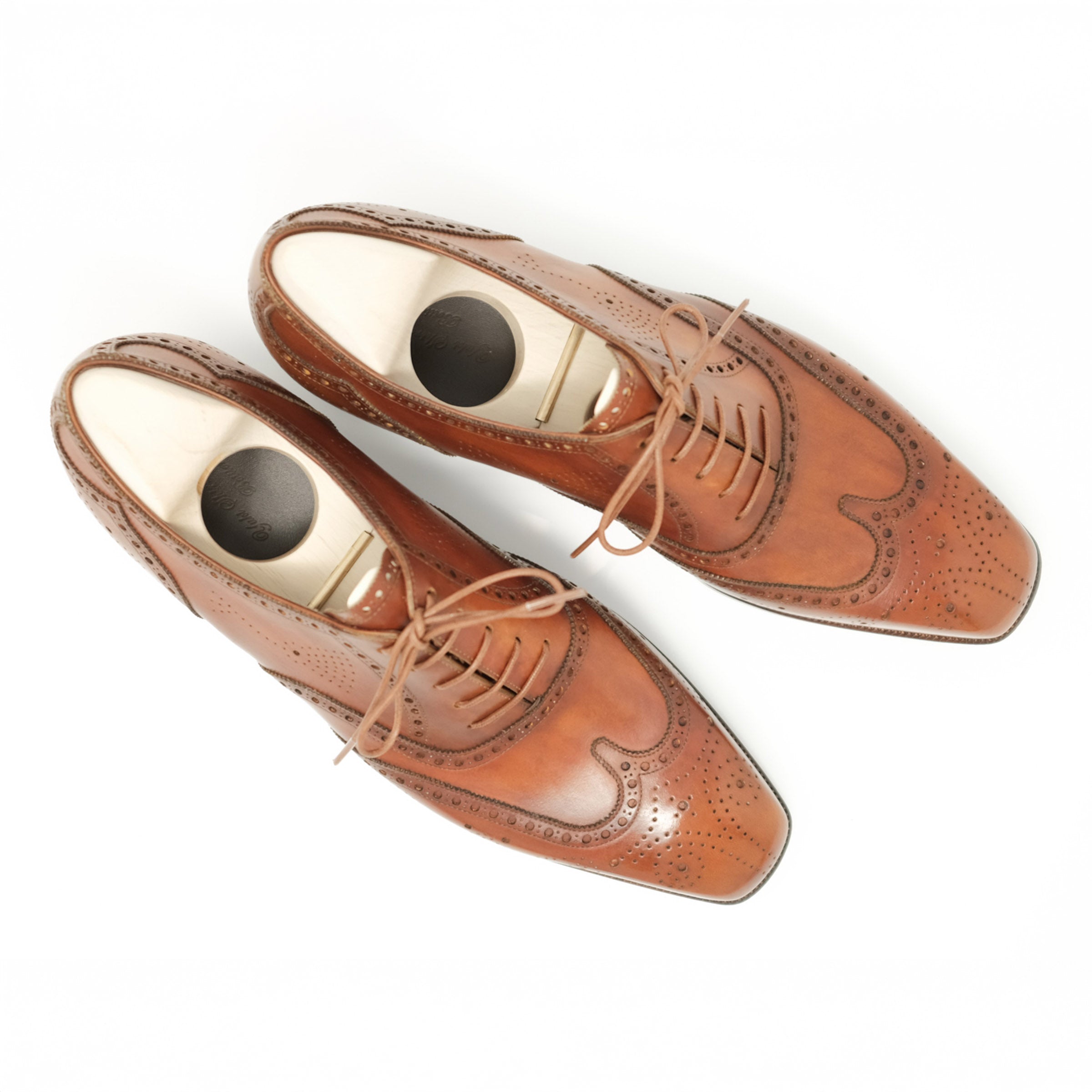 Bespoke Full-Brogue Oxford in Light Brown Calf Leather with Patina Finish “TANNERIE D’ANNONAY VEGANO”