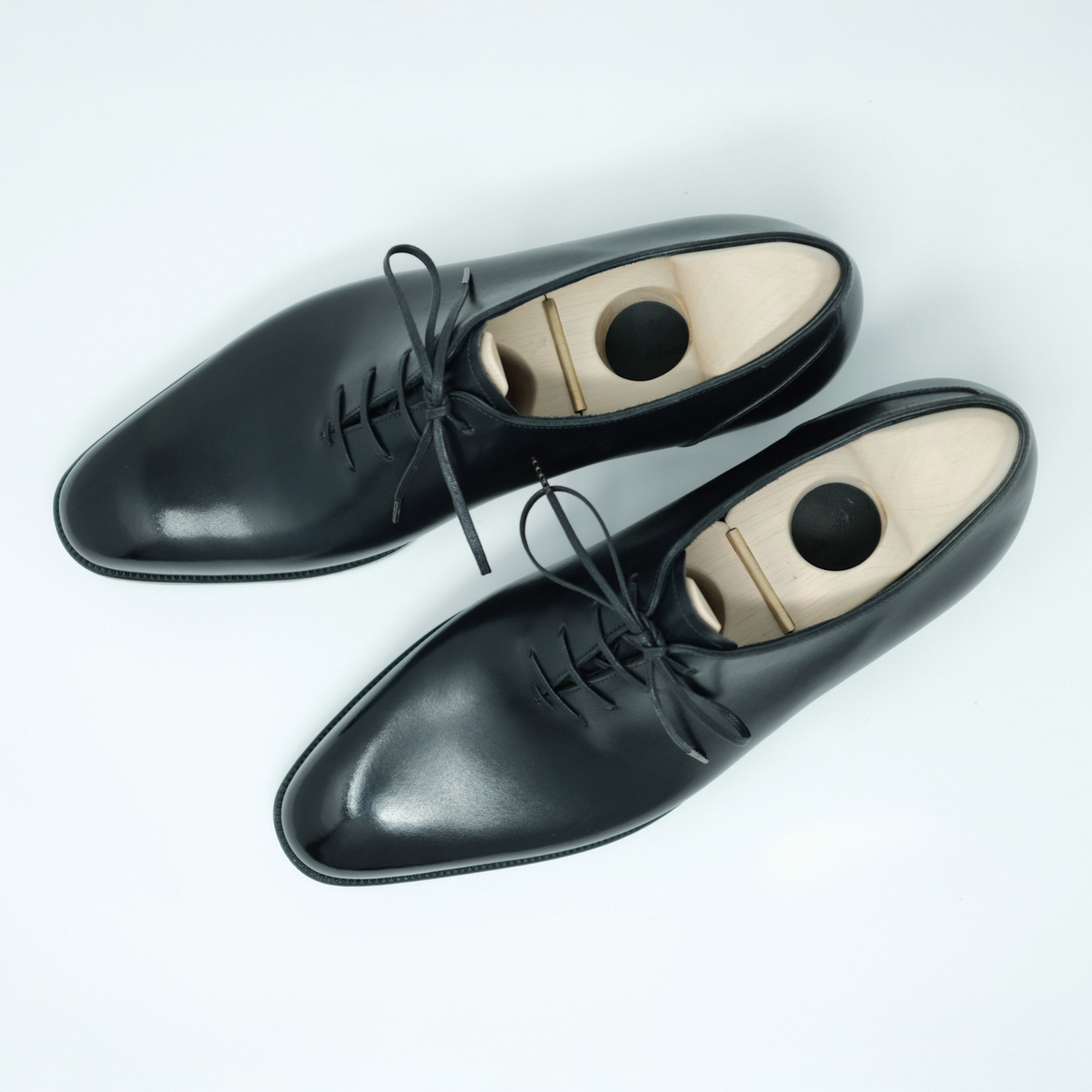 Bespoke Wholecut in Black Calf Leather “TANNERIES DU PUY CHATEAUBRIAND”