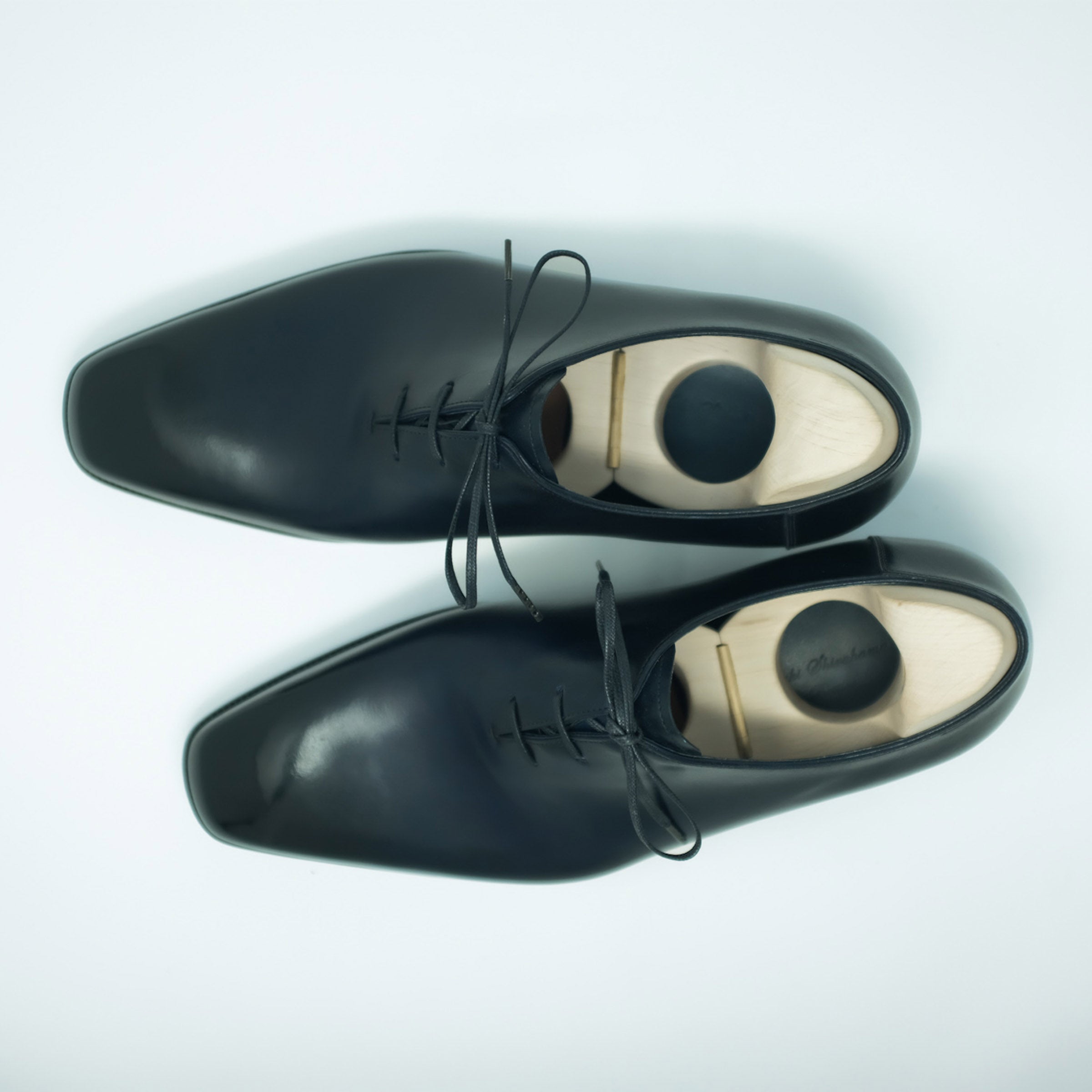 Bespoke Wholecut in Black Calf Leather “TANNERIES DU PUY CHATEAUBRIAND”